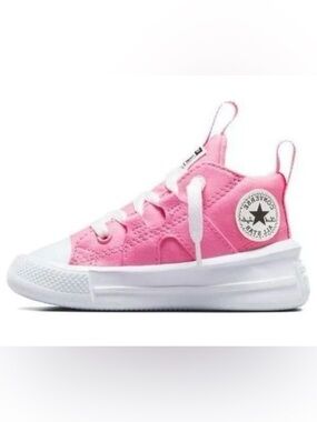 Converse Chuck
Taylor Ultra Seasonal Color
'OOPS Pink' toddler size 8